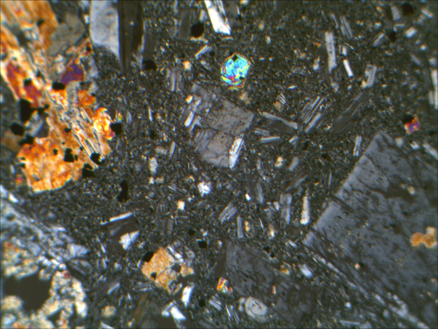 thin section of andesite (Martinica) - begenat.com